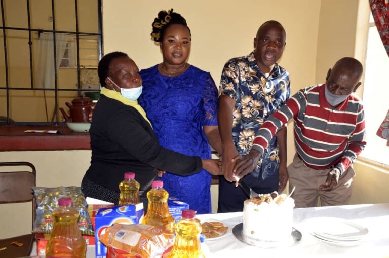 Zvishavane Businessman celebrates birthday with the needy