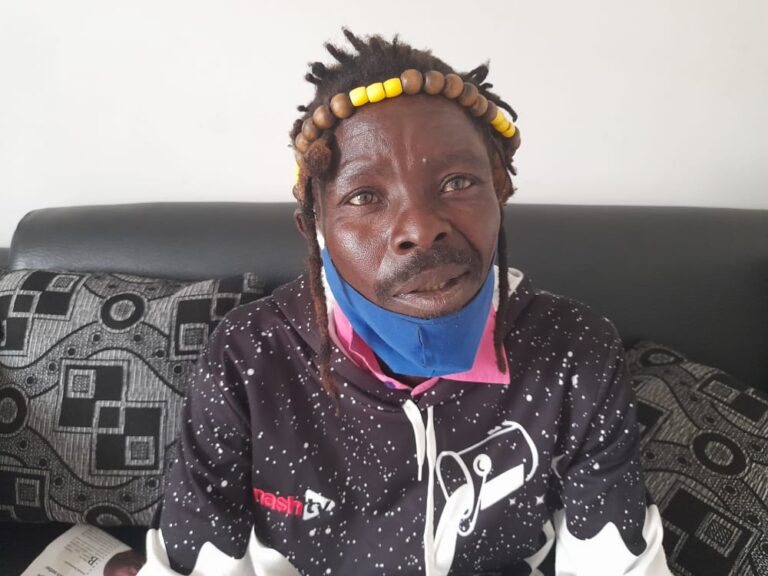 Famous poet Mauchi dispels death rumors