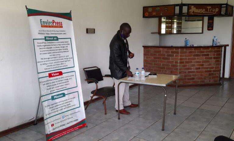 Encompass climate change and environmental issues- journalists urged