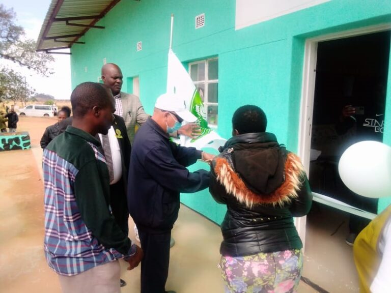 Tzu Chi Foundation commissions two classroom blocks at Murerekwa School