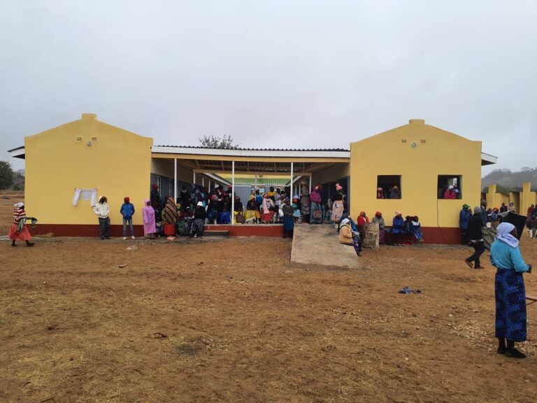 Gutu RDC Commissions Muchekayaora Clinic