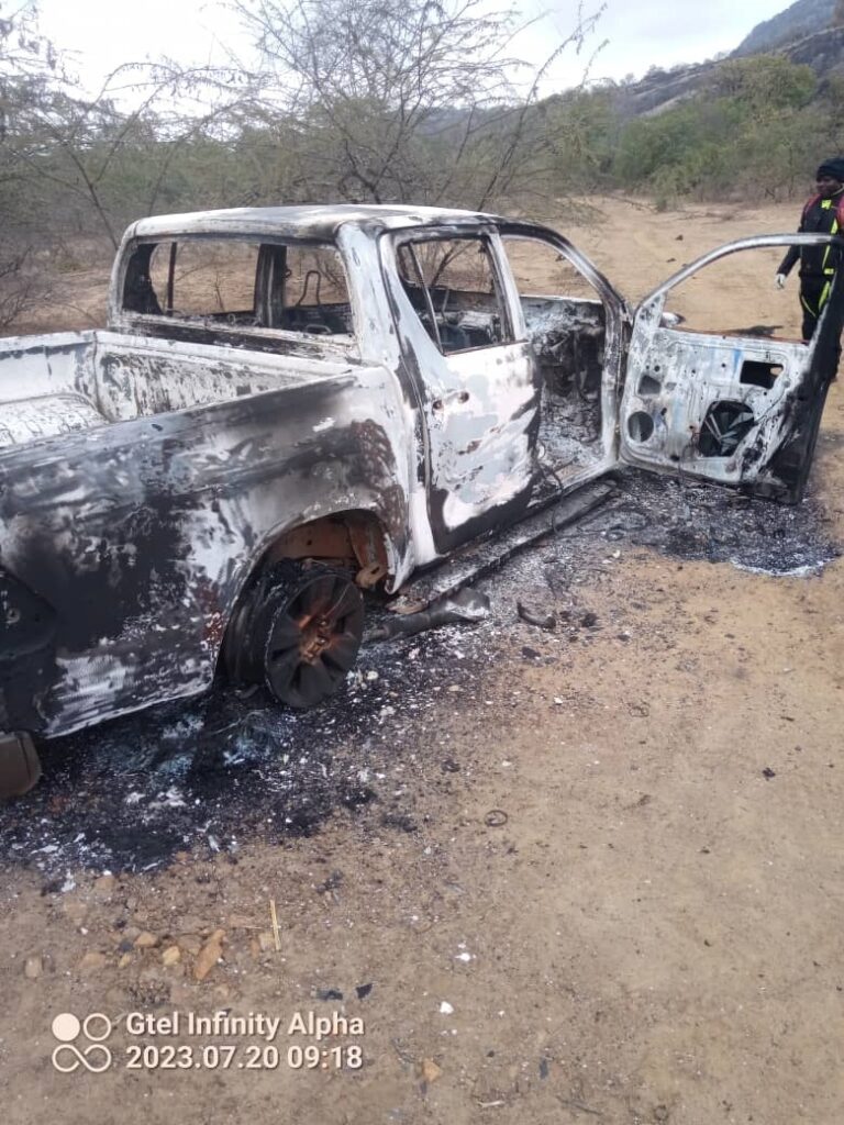 Mwenezi West Independent  candidate GD6  vehicle burnt  to ashes