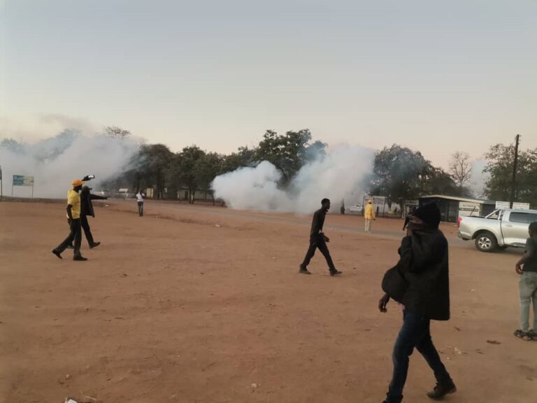 Defiant CCC supporters refuse to disperse after police threw teargas in Rutenga