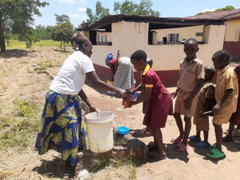 UNICEF’s piped  water scheme  saves Zaka School
