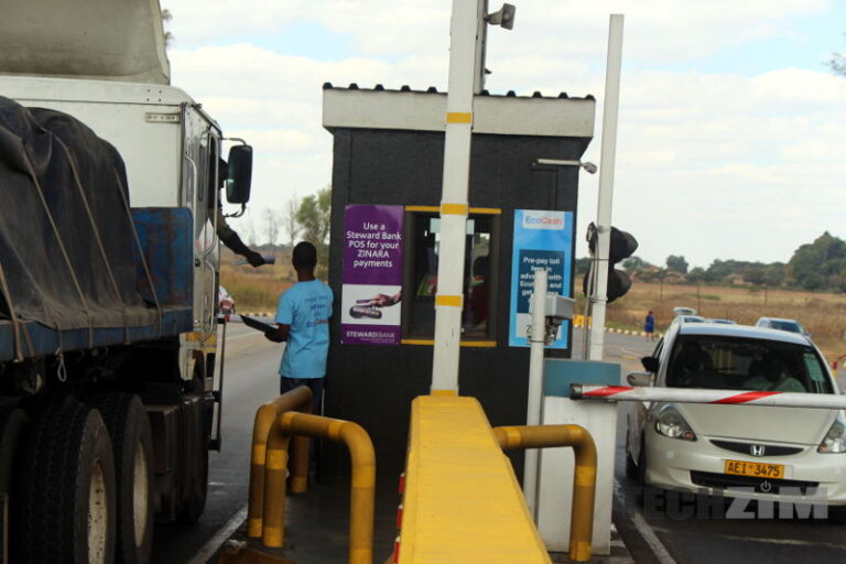 Man in court for paying tollgate fee with fake money