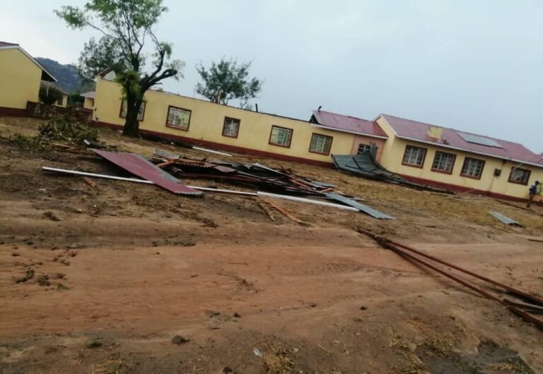 Alumni fundraise for schools renovation