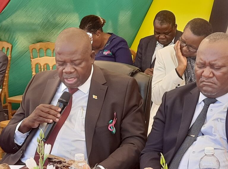 Schools should teach using indigenous languages