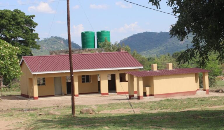 New mother’s waiting shelter for remote Zaka clinic