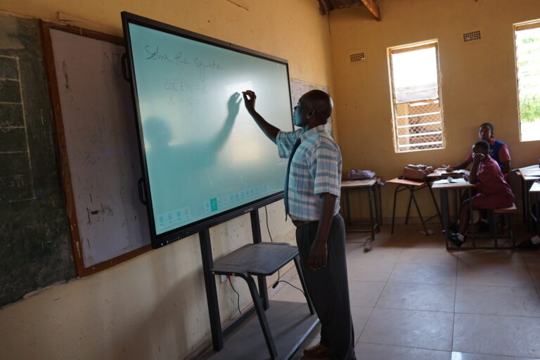 Nyashanu High on the move to bridge digital divide