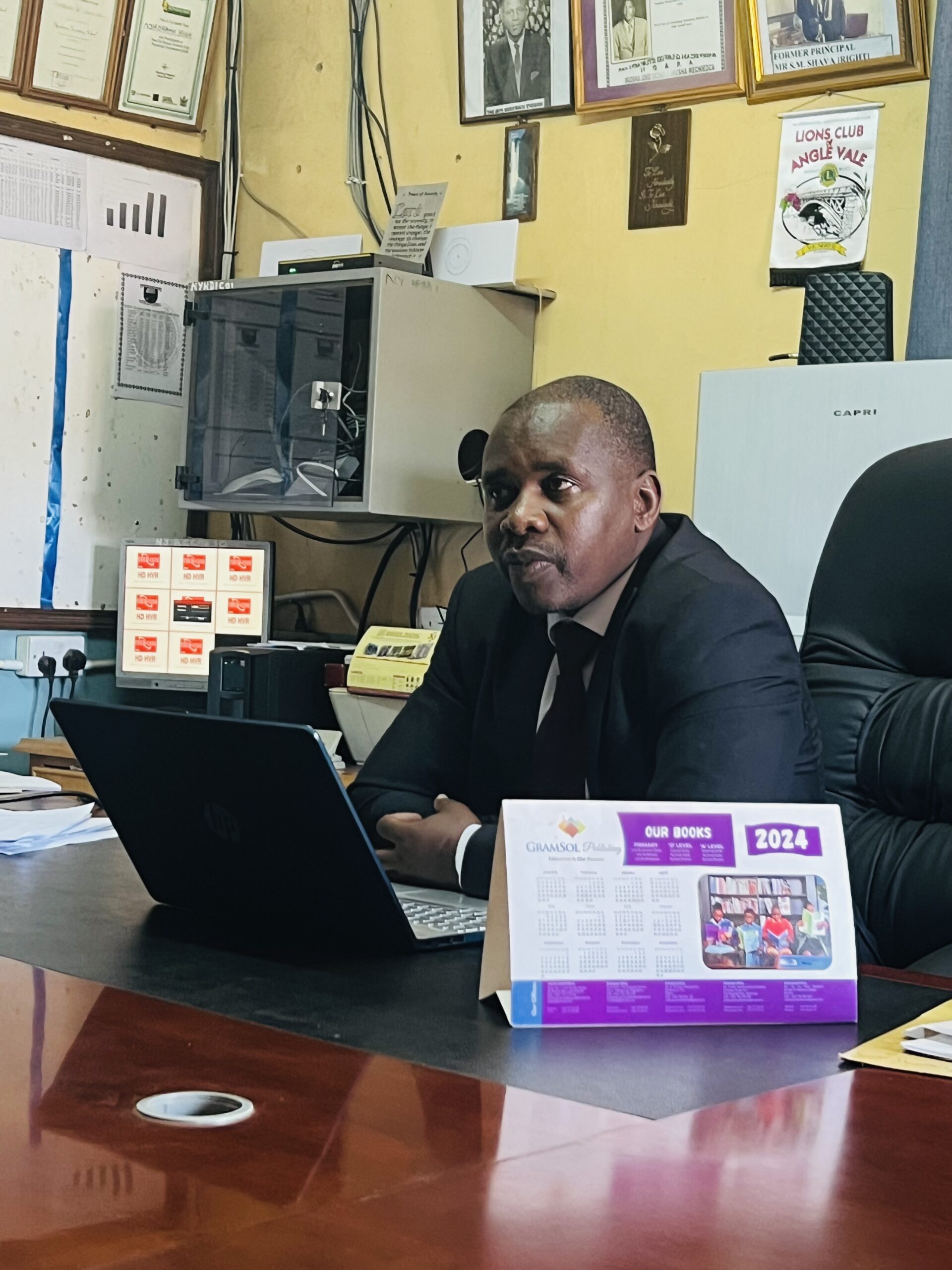 Nyashanu High School posts 100% A level pass rate - TellZim News